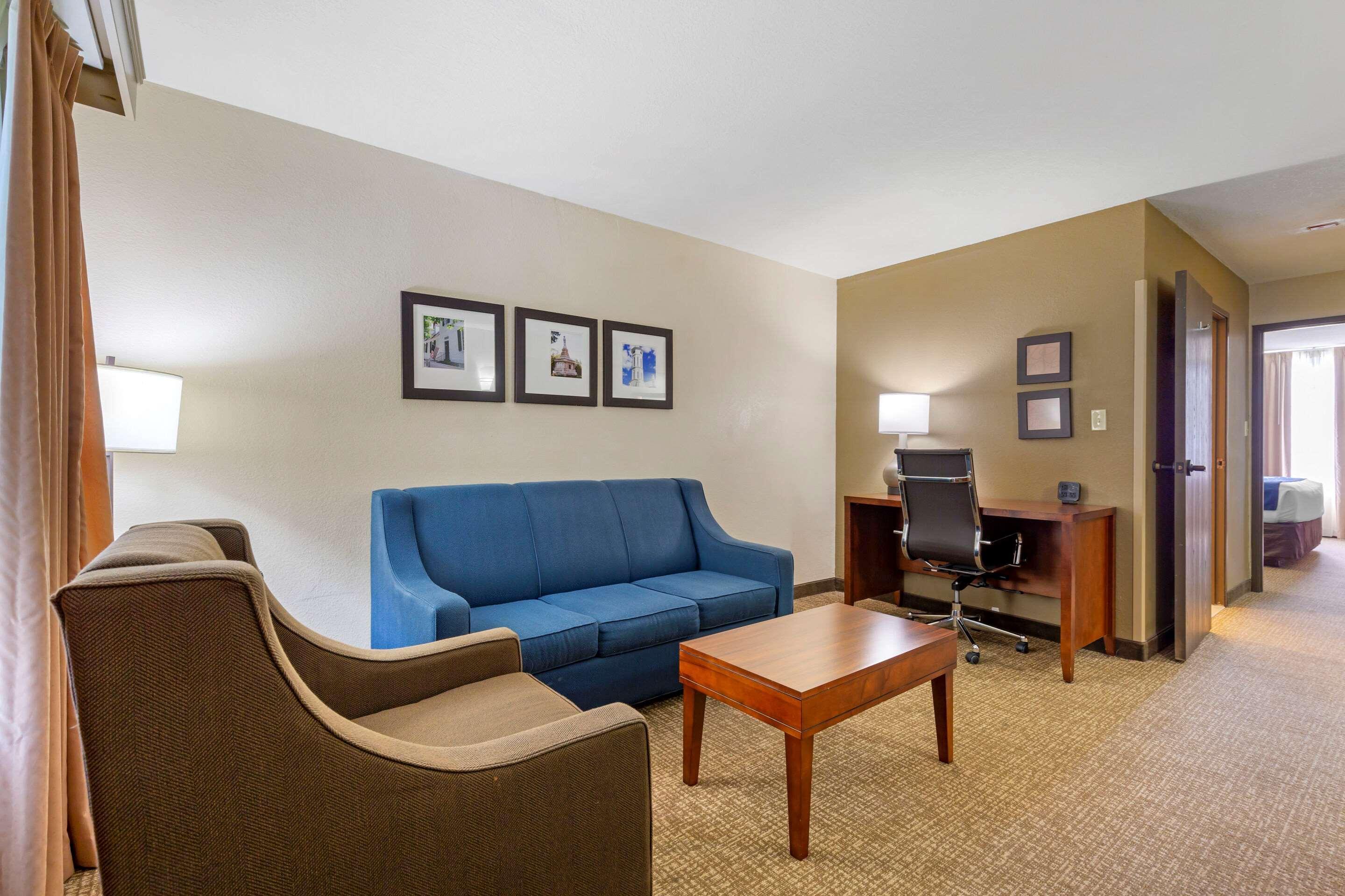 Comfort Suites Fredericksburg South Zewnętrze zdjęcie